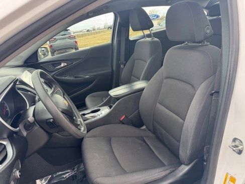 Used 2023 Chevrolet Malibu LT image 13