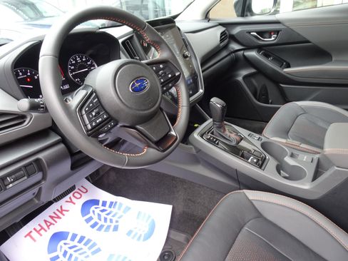 Used 2024 Subaru Crosstrek 2.5i Limited w/ Crosstrek Mirror Package AWD/4WD image 11