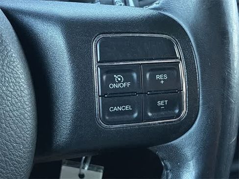 Used 2018 Jeep Wrangler Unlimited Sport S image 25