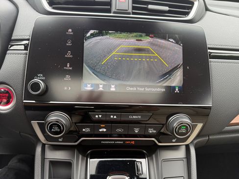 Used 2018 Honda CR-V Touring image 17