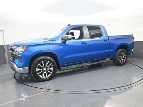 Used 2022 Chevrolet Silverado 1500 LT w/ LPO, Dark Essentials Package RWD image 2