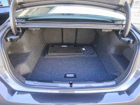 Used 2025 BMW i5 M60 w/ Executive Package image 22