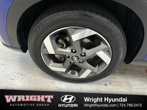 Certified 2023 Hyundai Venue Limited w/ Cargo Package image 8