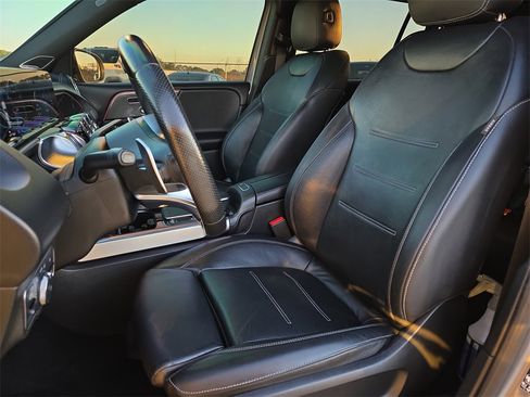 Used 2021 Mercedes-Benz GLB 35 AMG 4MATIC image 15