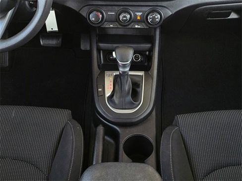 Certified 2020 Kia Forte LXS image 19