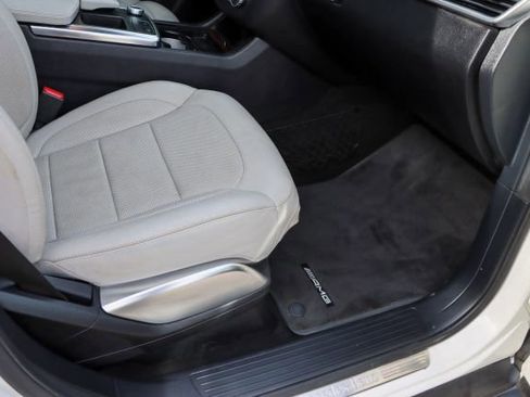 Used 2015 Mercedes-Benz GL 550 GL 550 image 44