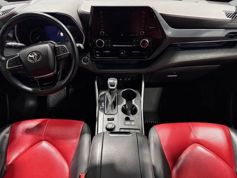 Used 2021 Toyota Highlander XSE AWD/4WD image 36