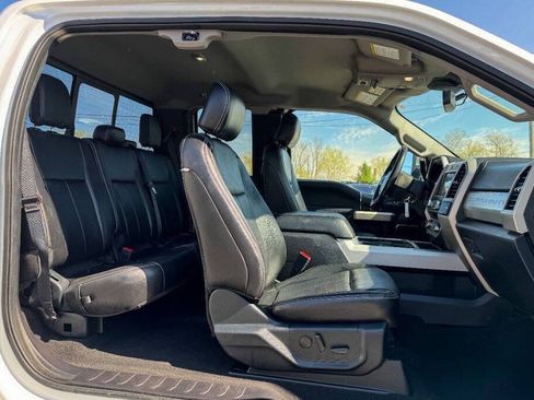 Used 2021 Ford F350 Lariat w/ Chrome Package AWD/4WD image 15