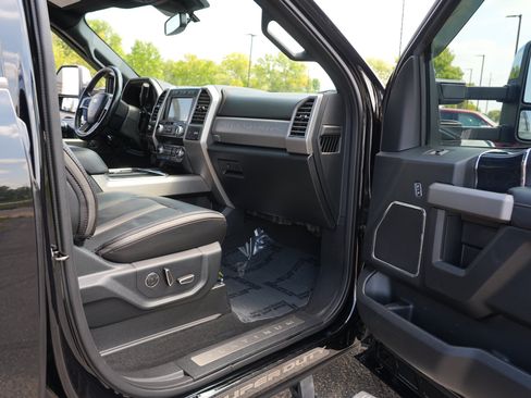 Used 2021 Ford F350 Platinum AWD/4WD image 33
