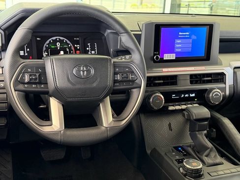 New 2026 Toyota 4Runner SR5 AWD/4WD image 26