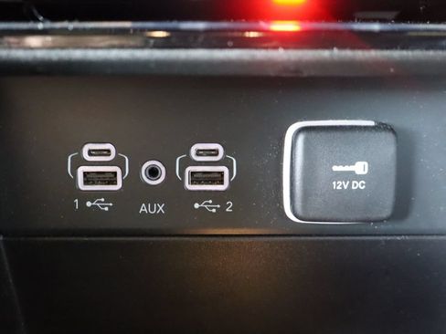Used 2023 Jeep Grand Cherokee Overland AWD/4WD image 29