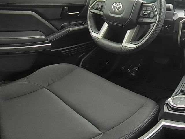 Used 2024 Toyota Tacoma SR5 AWD/4WD image 25