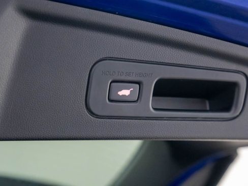 Used 2023 Acura MDX A-Spec image 32