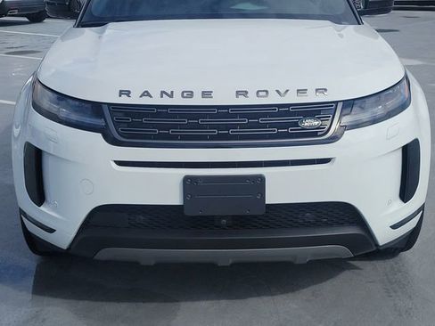Used 2025 Land Rover Range Rover Evoque S image 9