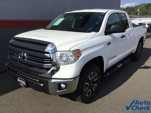 Used 2016 Toyota Tundra SR5 w/ TRD Off Road Package image 6