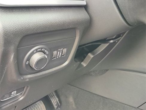 New 2025 Jeep Grand Cherokee L Altitude image 13