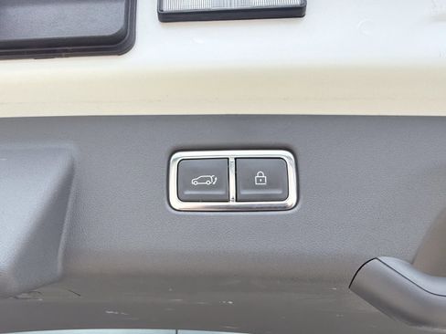Used 2024 Kia EV9 GT-Line AWD/4WD image 26