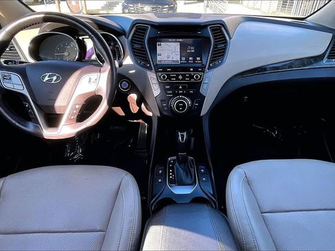 Used 2017 Hyundai Santa Fe Sport image 11