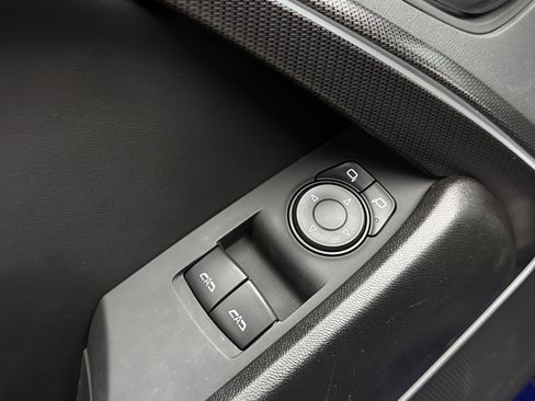 Used 2023 Chevrolet Camaro LT RWD image 11