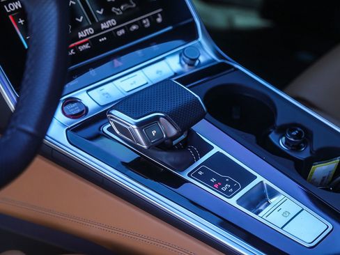 Used 2025 Audi RS 6 performance image 21