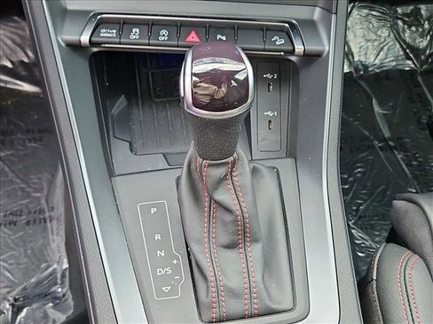 Used 2025 Audi Q3 2.0T Premium Plus w/ Premium Plus Package image 12