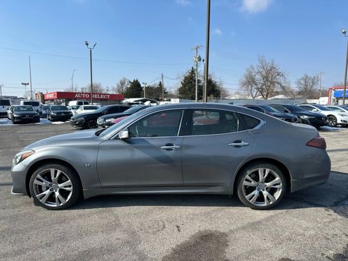 Used 2017 INFINITI Q70 3.7 w/ Technology Package image 9