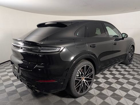 New 2026 Porsche Cayenne GTS AWD/4WD image 7