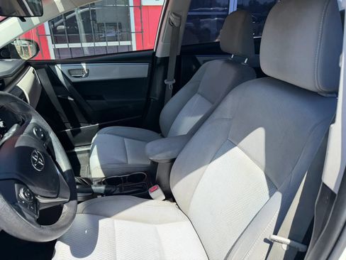 Used 2016 Toyota Corolla LE FWD image 8