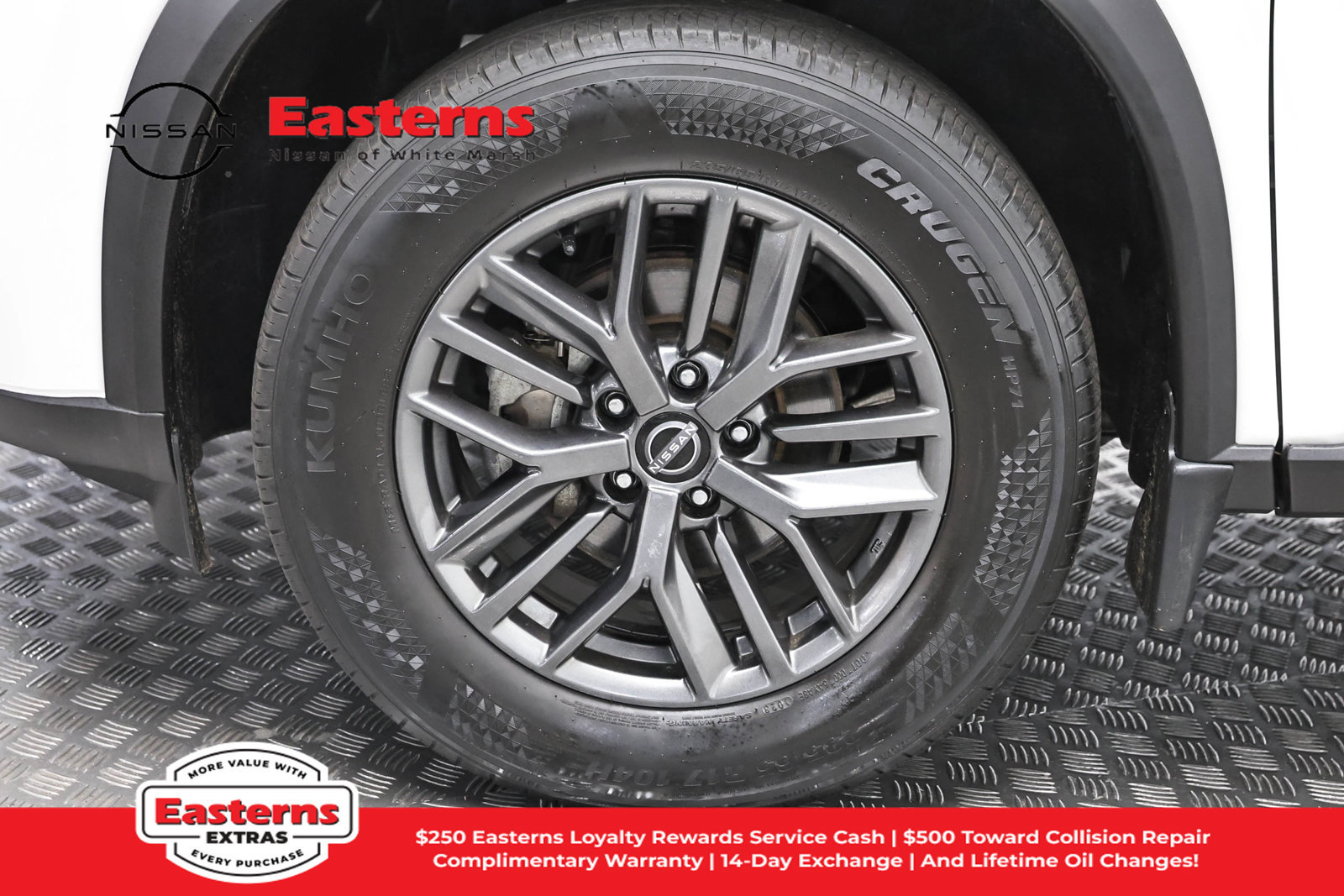 Used 2023 Nissan Rogue S AWD/4WD image 32