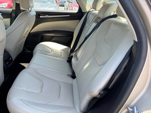 Used 2018 Ford Fusion Titanium AWD/4WD image 9