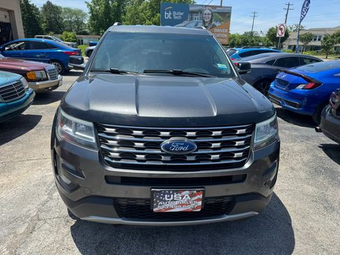 Used 2016 Ford Explorer XLT w/ Equipment Group 201A AWD/4WD image 11