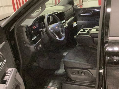 New 2026 Chevrolet Silverado 1500 LT image 10