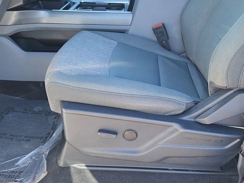 Used 2023 Ford F250 XLT w/ FX4 Off-Road Package image 19