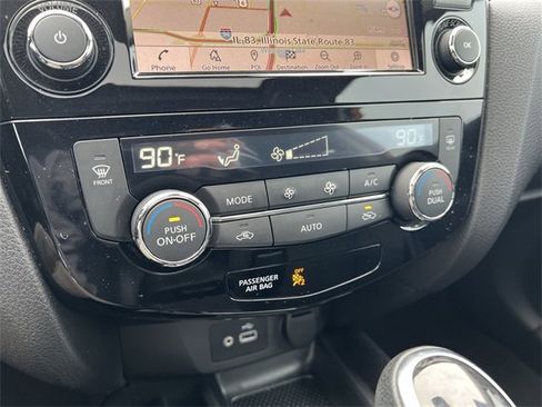 Used 2021 Nissan Rogue Sport SL w/ Premium Package image 17