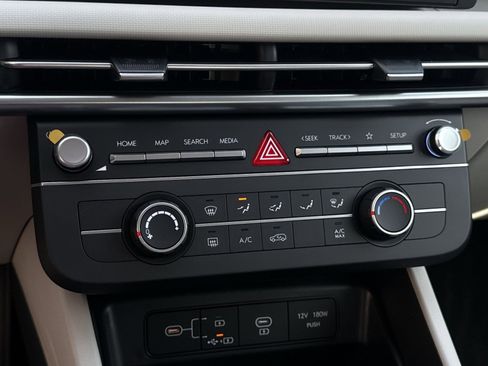 New 2026 Hyundai Tucson SE image 22