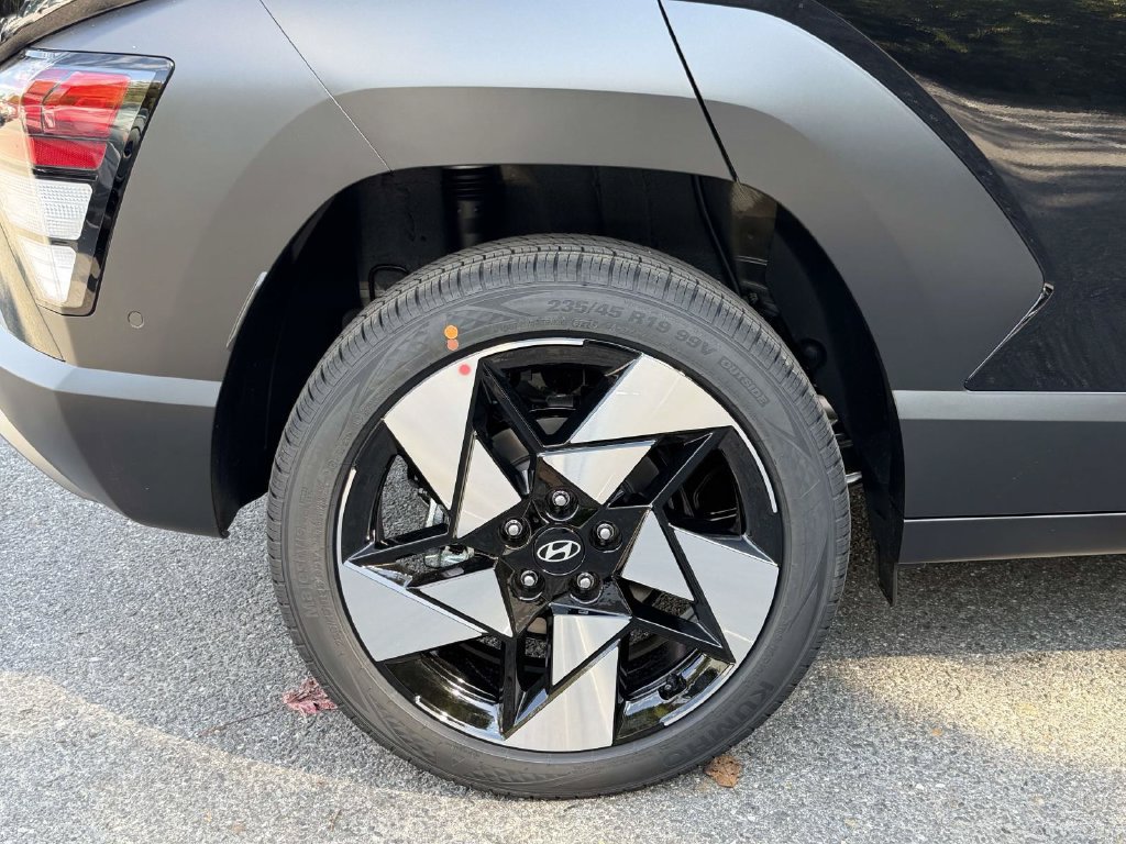 New 2027 Hyundai Kona Limited AWD/4WD image 7
