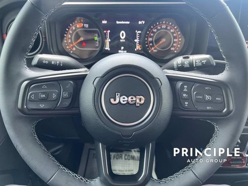 Used 2026 Jeep Wrangler Unlimited Rubicon AWD/4WD image 20