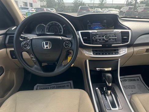Used 2015 Honda Accord LX image 27