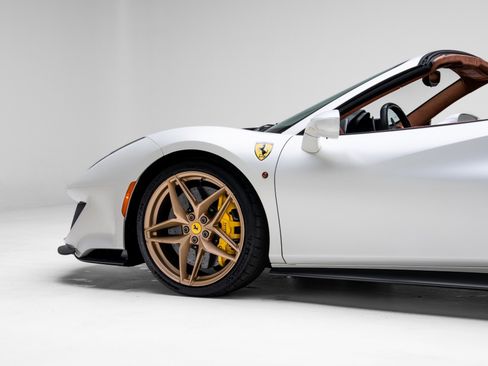 Used 2020 Ferrari 488 Pista Spider image 23