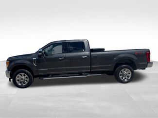 Used 2017 Ford F350 Lariat w/ Lariat Ultimate Package AWD/4WD video 2