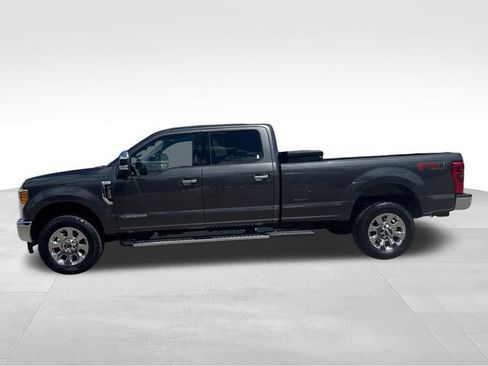 Used 2017 Ford F350 Lariat w/ Lariat Ultimate Package AWD/4WD image 2