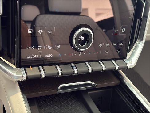 New 2026 GMC Acadia Denali w/ Super Cruise Package image 14