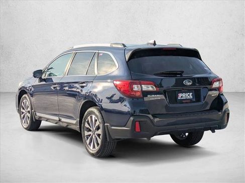 Used 2018 Subaru Outback 3.6R Touring w/ Popular Package #3 image 8