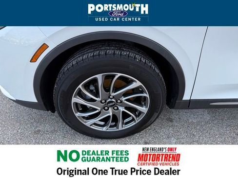 Used 2022 Lincoln Corsair AWD w/ Equipment Group 101A image 24