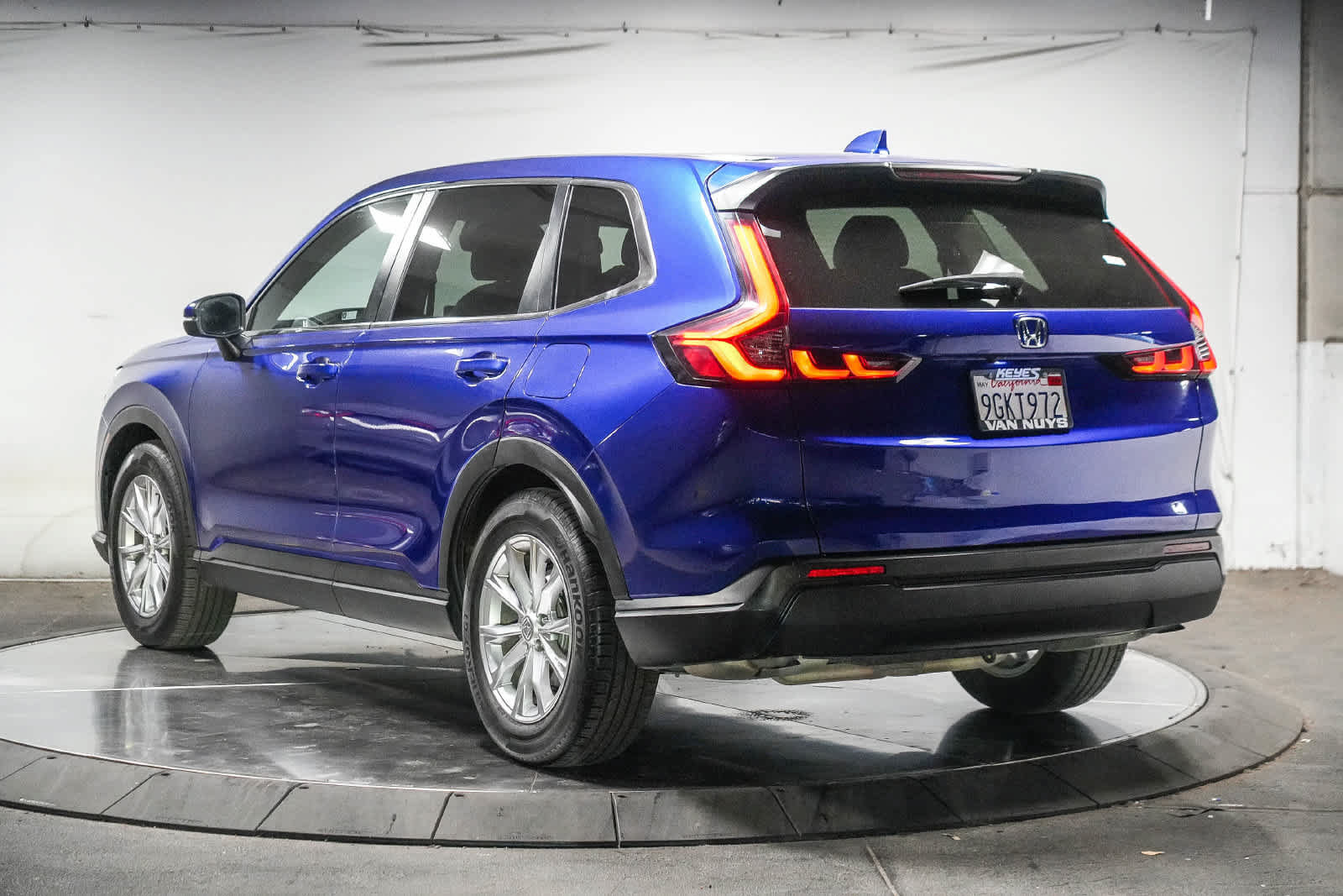 Used 2023 Honda CR-V EX-L image 4