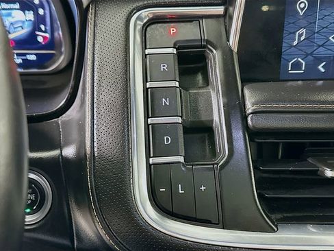 Used 2023 GMC Yukon XL AT4 image 17