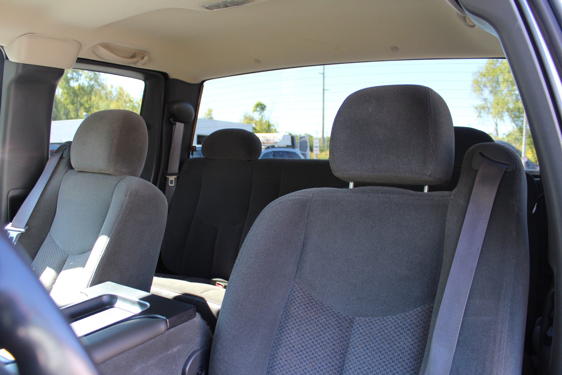 Used 2003 Chevrolet Silverado 2500 LS RWD image 17