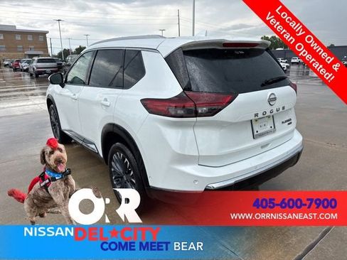 Used 2026 Nissan Rogue Platinum w/ Platinum Premium Package AWD/4WD image 3