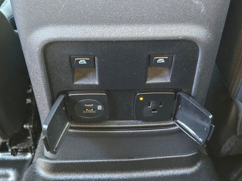 Used 2022 Ford Bronco Outer Banks image 16