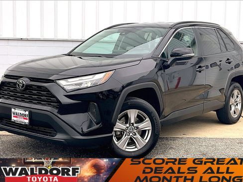 Used 2024 Toyota RAV4 XLE image 2